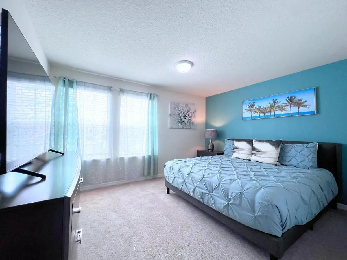 Luxurious Pool Home With Private Pool-2061Lc Davenport Holiday home